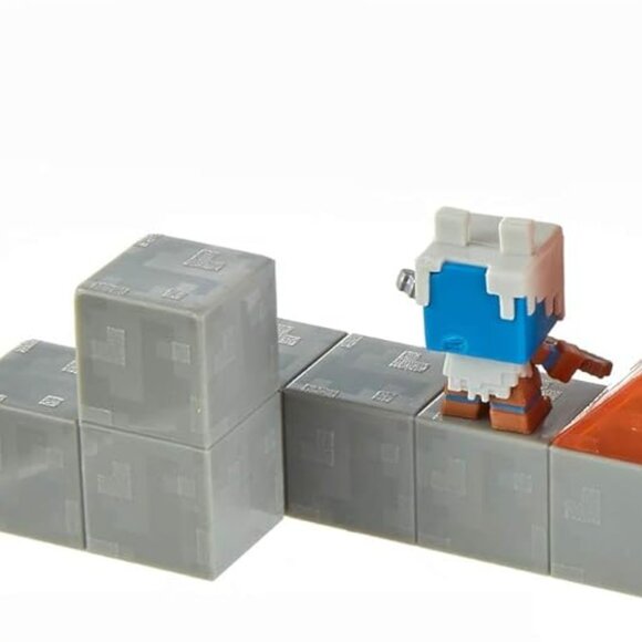 3/$55❤️ Mattel Minecraft Dungeons Mini Battle Box Redstone Monstrosity Mangle - Picture 8 of 16